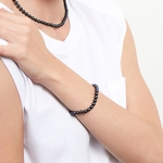 Armband mit 5,5–6,0 mm großen schwarzen Akoya-Perlen – Modellbild