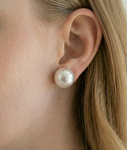 13 mm runde Südseeperlen-Ohrstecker – Zweites Bild