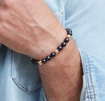 7,5–8,0 mm schwarzes Corey-Armband aus Süßwasser-Zuchtperlen – Modellbild