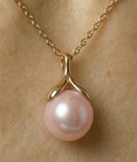 10–11 mm rosa Süßwasserperle, rosévergoldeter Oliven-Tropfen-Anhänger – Zweites Bild