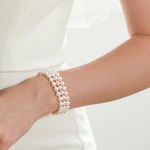 Armband mit drei Akoya-Perlen – Modellbild