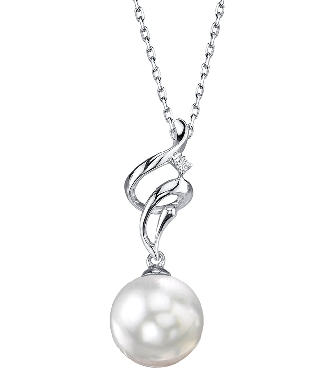 Anhänger „Aria“ mit weißer Südseeperle und Diamanten