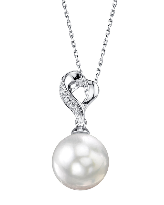 Melissa-Anhänger mit weißer Südseeperle und Diamanten