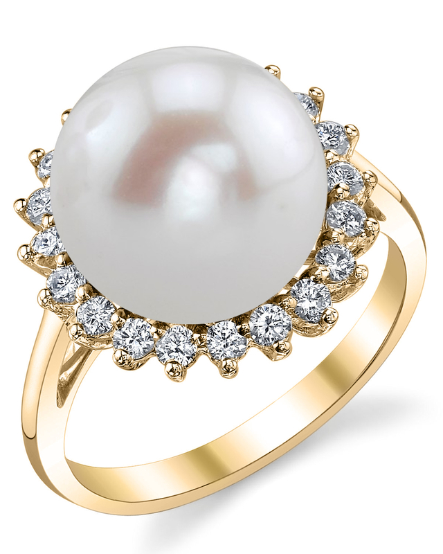 Ring mit Süßwasserperle und Diamanten in Salbeigrün