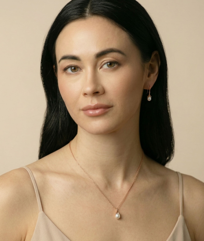 10-11mm Freshwater Pearl Olive Drop Pendant - Model Image