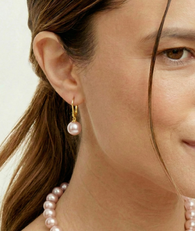 Ohrringe „Pink Freshwater Pearl Classic Elegance“ – Modellbild