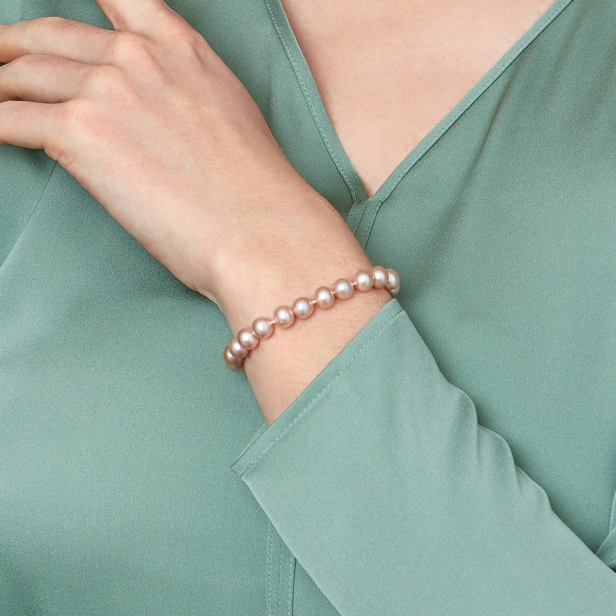 Armband aus rosa Süßwasserperlen, 7,0–7,5 mm – AAAA-Qualität – Modellbild