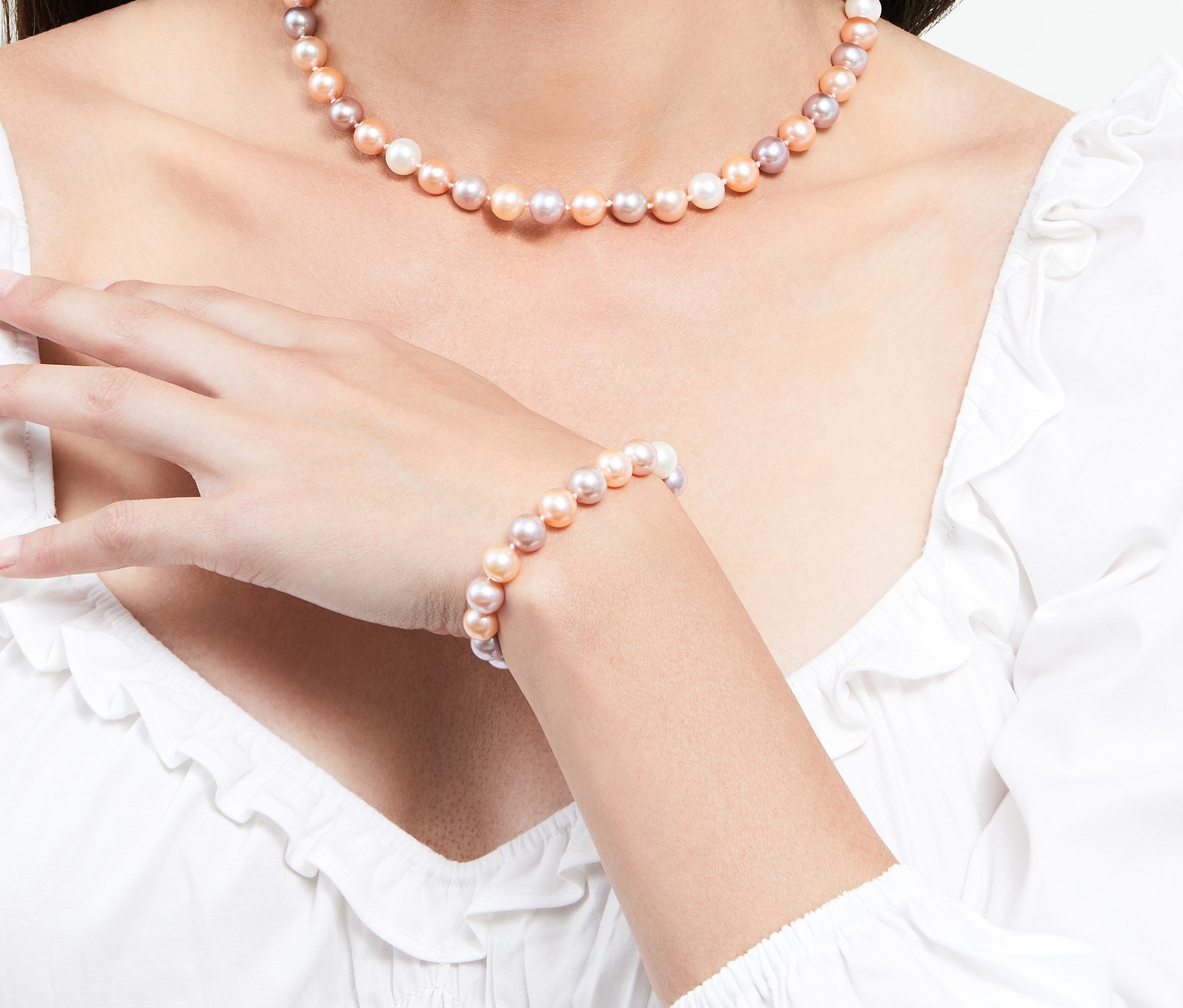 8,0–8,5 mm mehrfarbiges Süßwasserperlenarmband – AAAA-Qualität – Modellbild