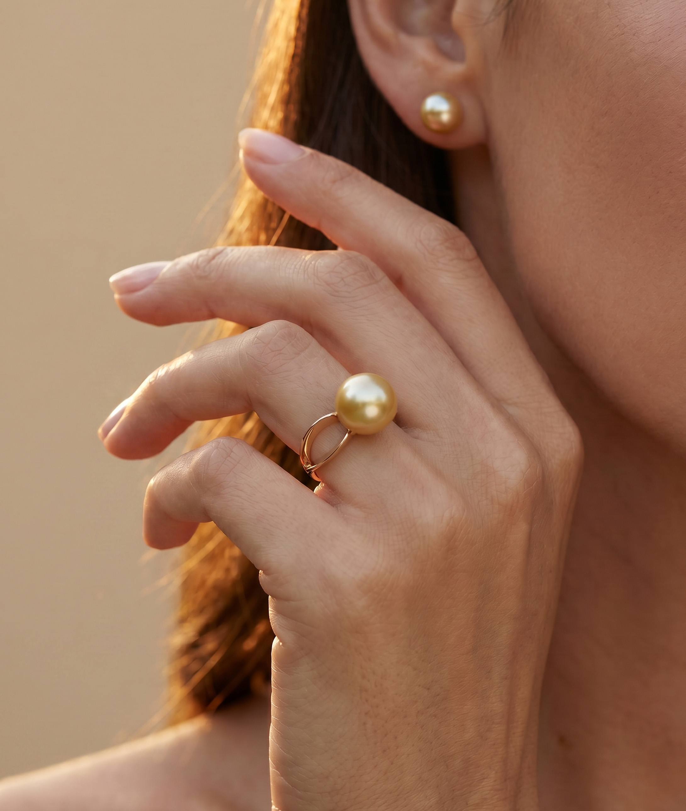 Lana-Ring mit goldener Südseeperle – Modellbild