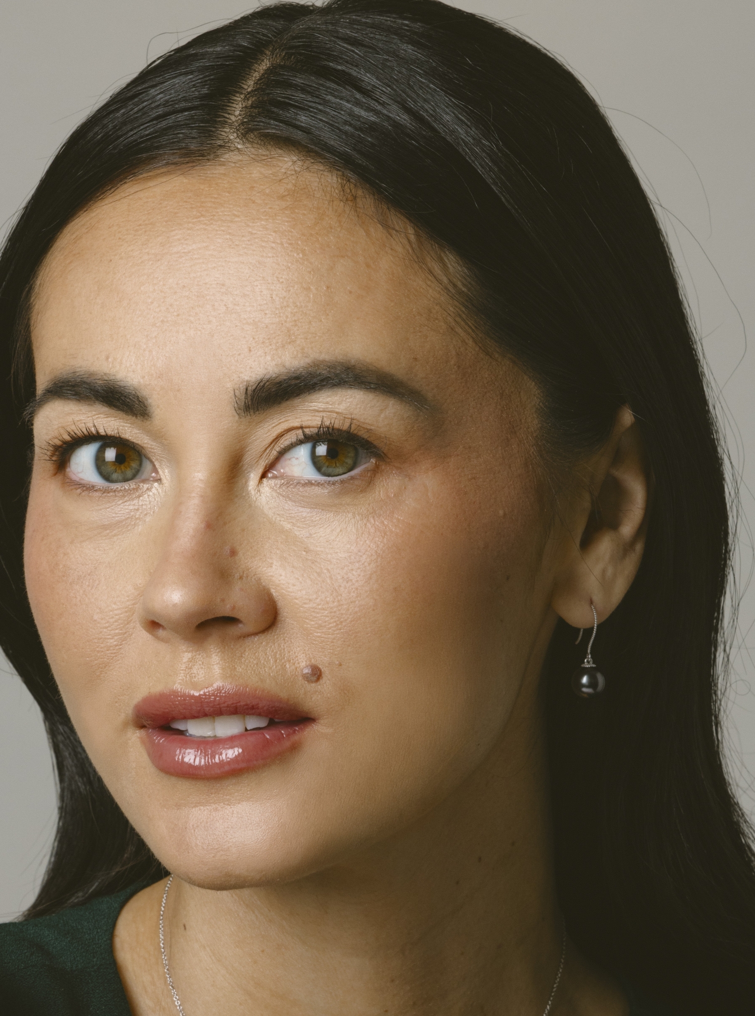 Cindy-Ohrringe mit tahitischen Südseeperlen – Modellbild