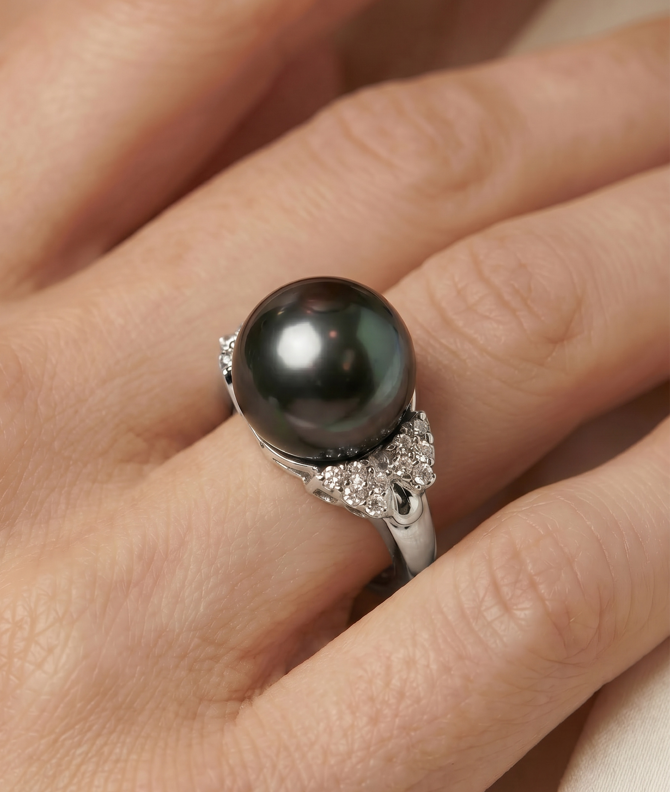 Nora-Ring mit tahitischer Südseeperle und Diamanten – Zweites Bild
